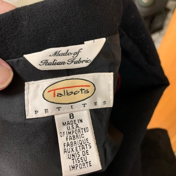 Talbots petite black 2 button blazer size 8 P 19 in pit pit L-25-26in - Picture 4 of 5